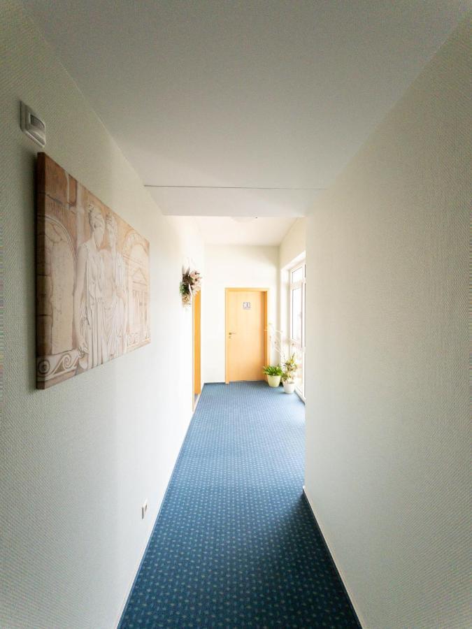 Hotel Am Roemerplatz Ulm Eksteriør billede