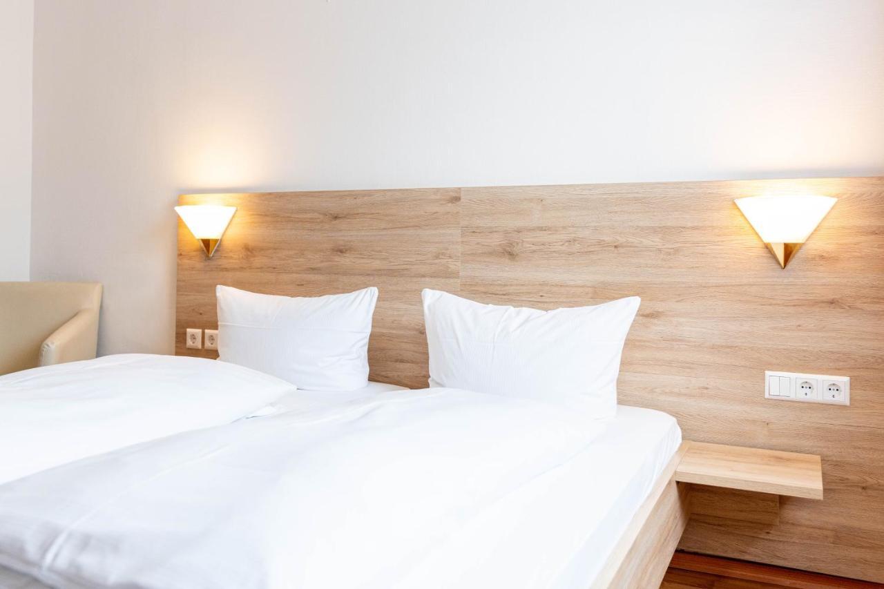 Hotel Am Roemerplatz Ulm Eksteriør billede
