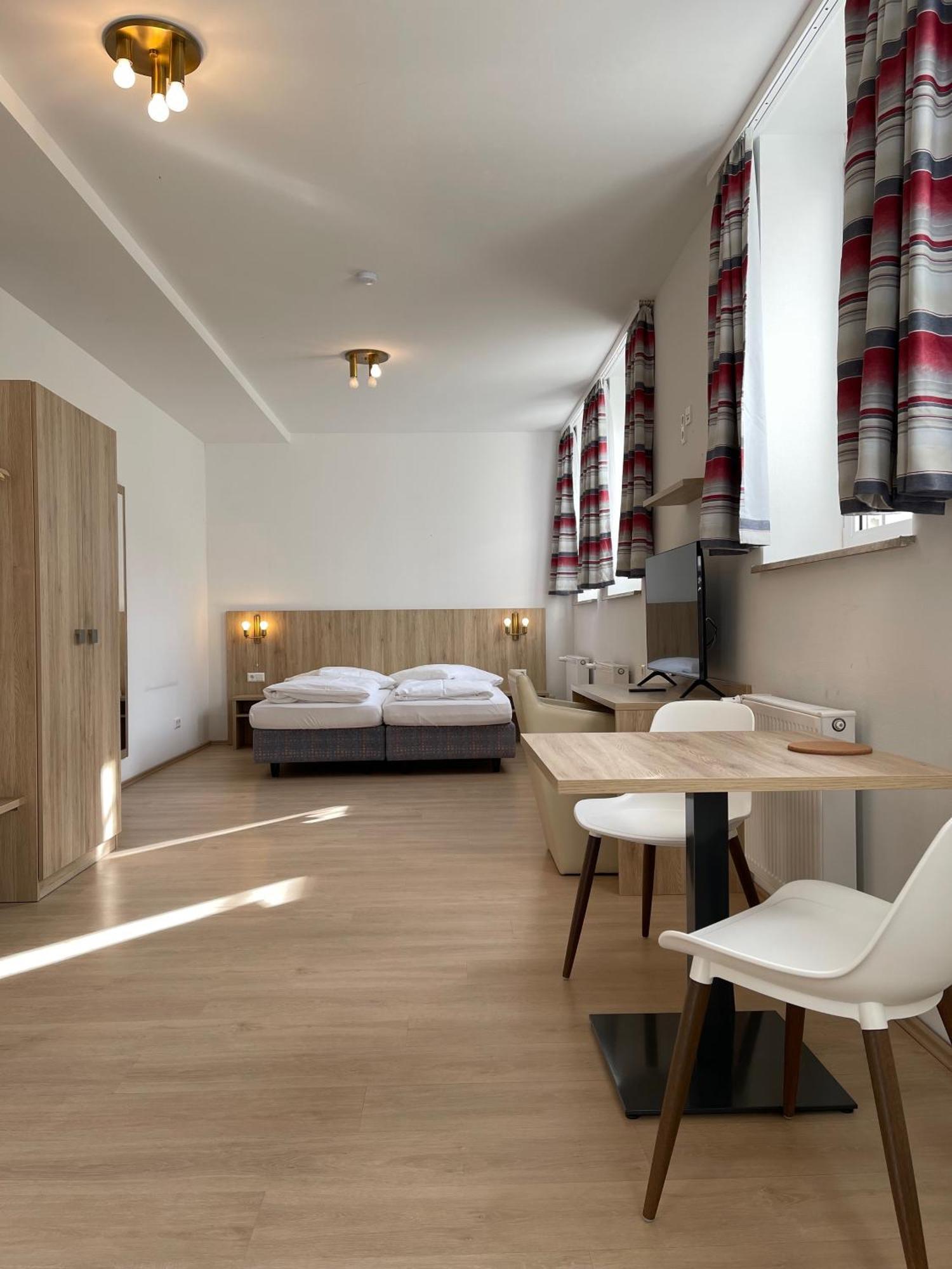 Hotel Am Roemerplatz Ulm Eksteriør billede